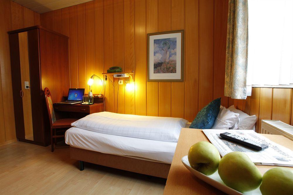 Centro Hotel Arkadia Köln Dış mekan fotoğraf
